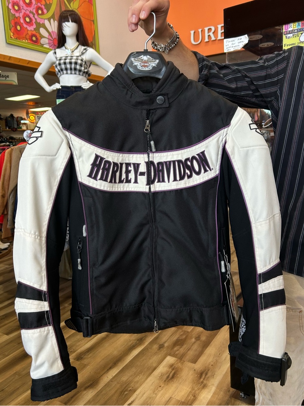 Vintage Harley Davidson Women’s Motorcycle Jacket